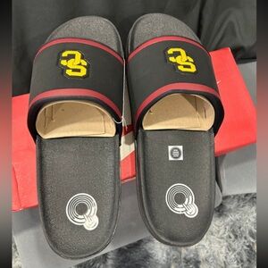 Brand new USC Nike Offcourt men's slide size 14